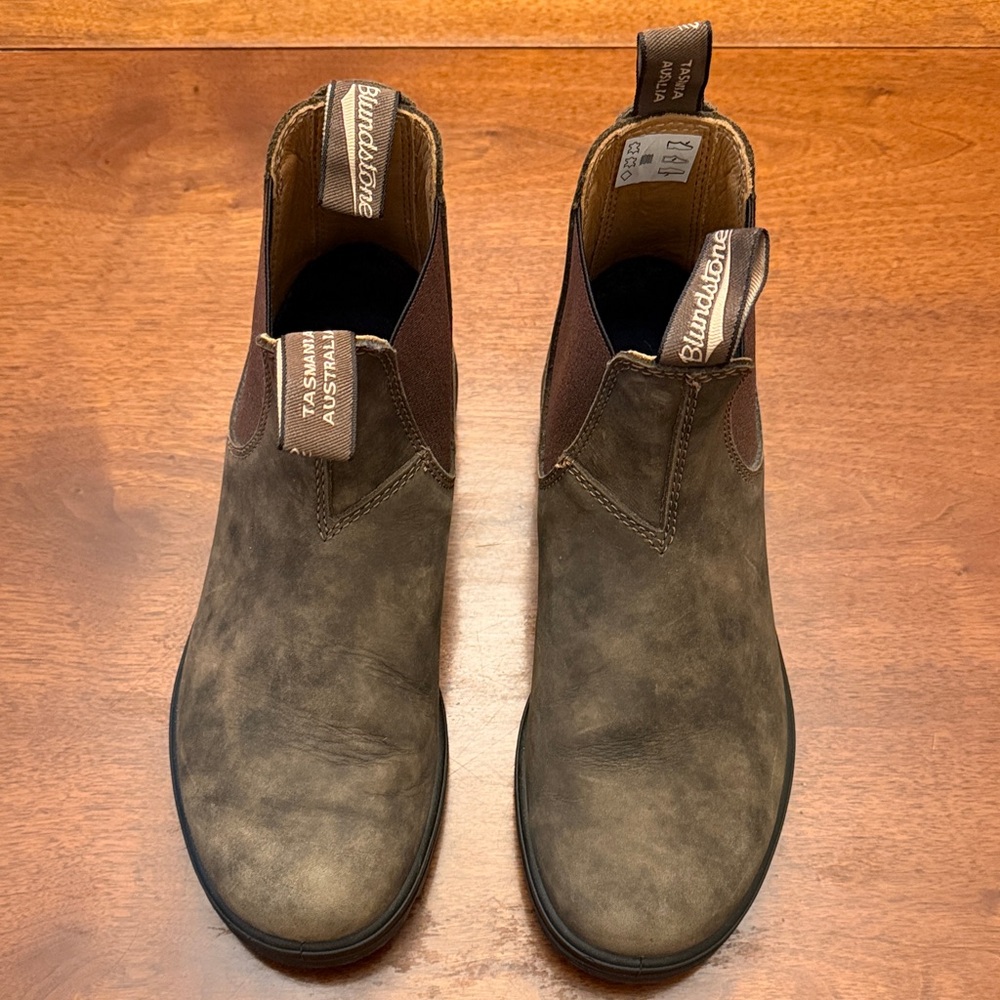 Blundstone Brown Leather Chelsea Boots